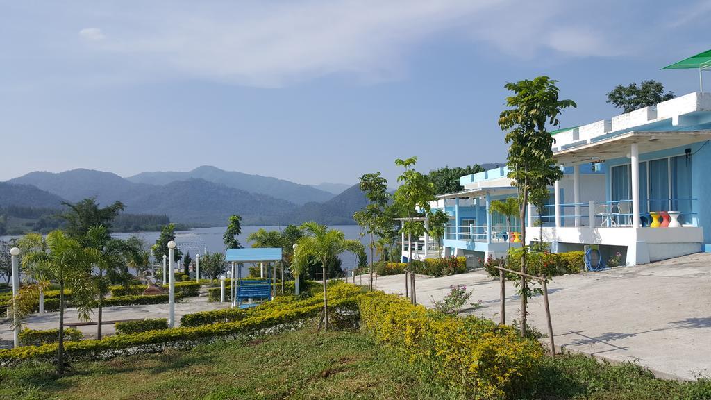 Phloenlom Chomdao Hotel Ban Kha Екстериор снимка